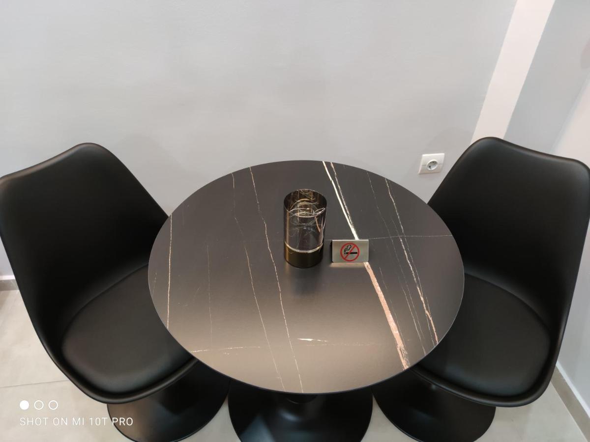 1Apartments Artemis Luxury Exteriör bild